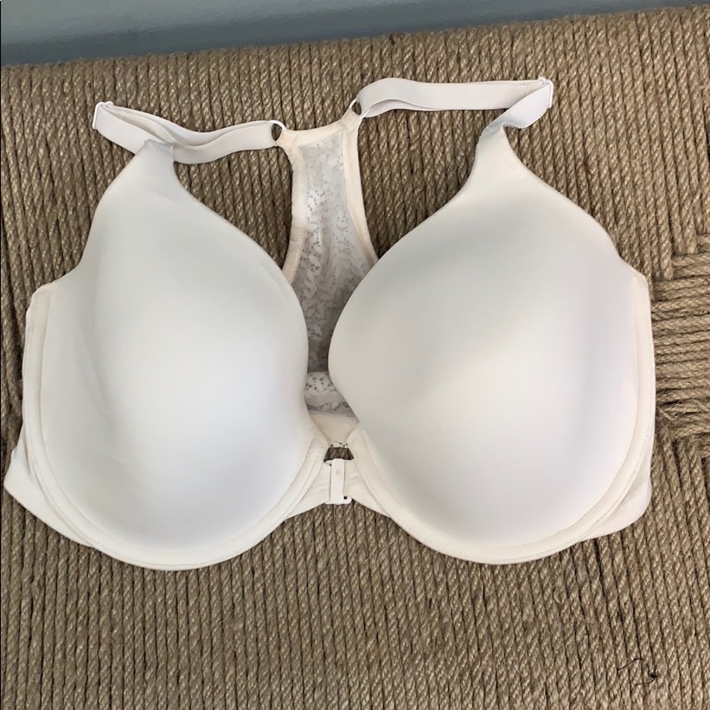 Victoria secret bra!